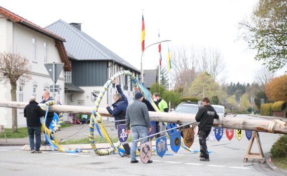 Maibaum aufstellen 2021