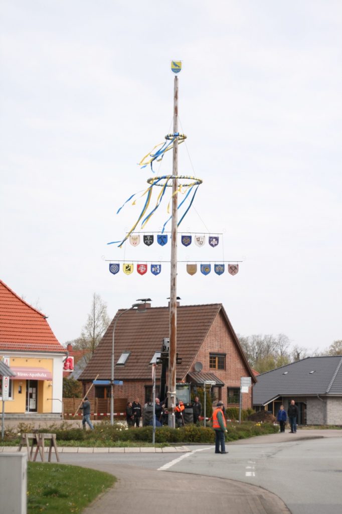 Maibaum aufstellen 2021